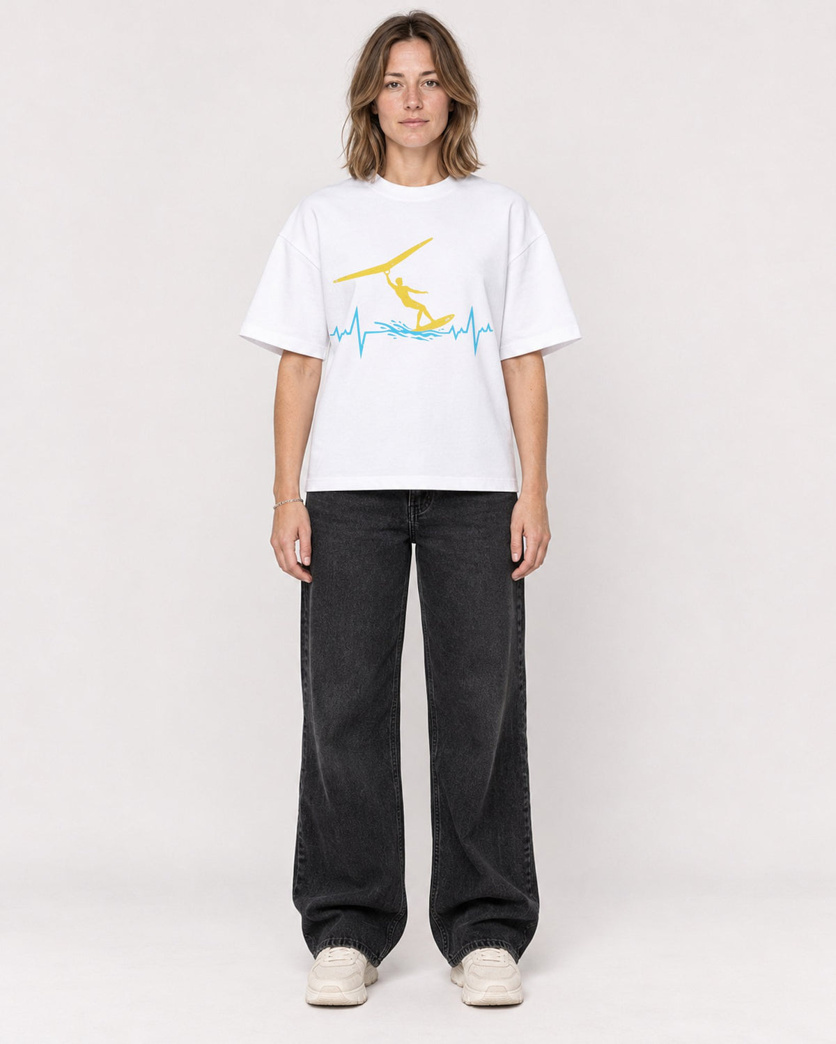 Mockup Boxy Heavyweight Tee White female full-body 38