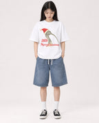 Mockup Boxy Heavyweight Tee White female full-body 01