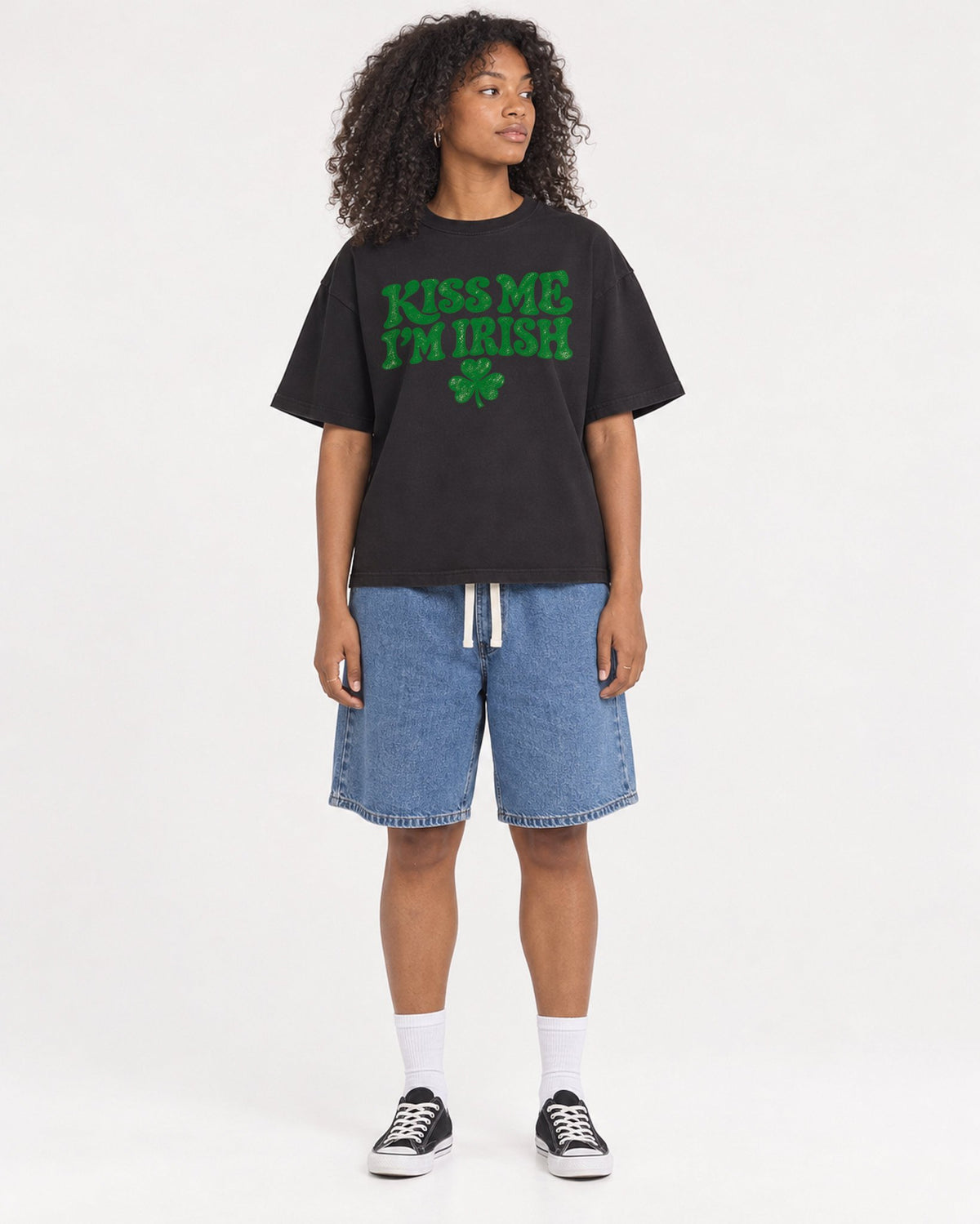 Mockup Boxy Heavyweight Tee Black female full-body 05