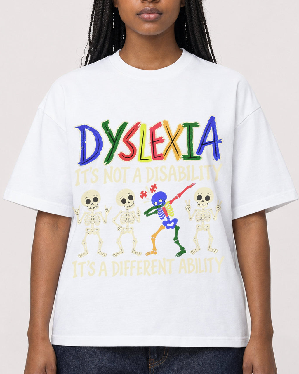 Mockup Boxy Heavyweight Tee White female close-up 04