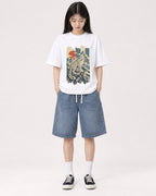 Mockup Boxy Heavyweight Tee White female full-body 01