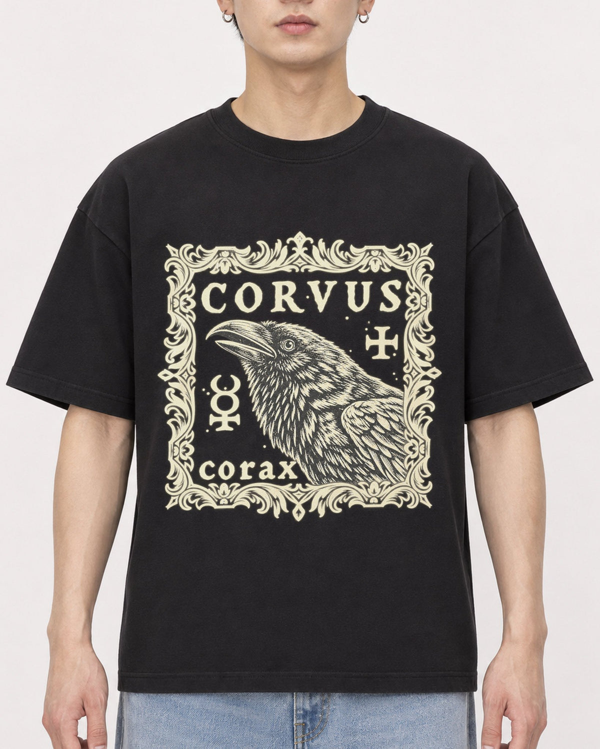 Mockup Boxy Heavyweight Tee Black male close-up 01