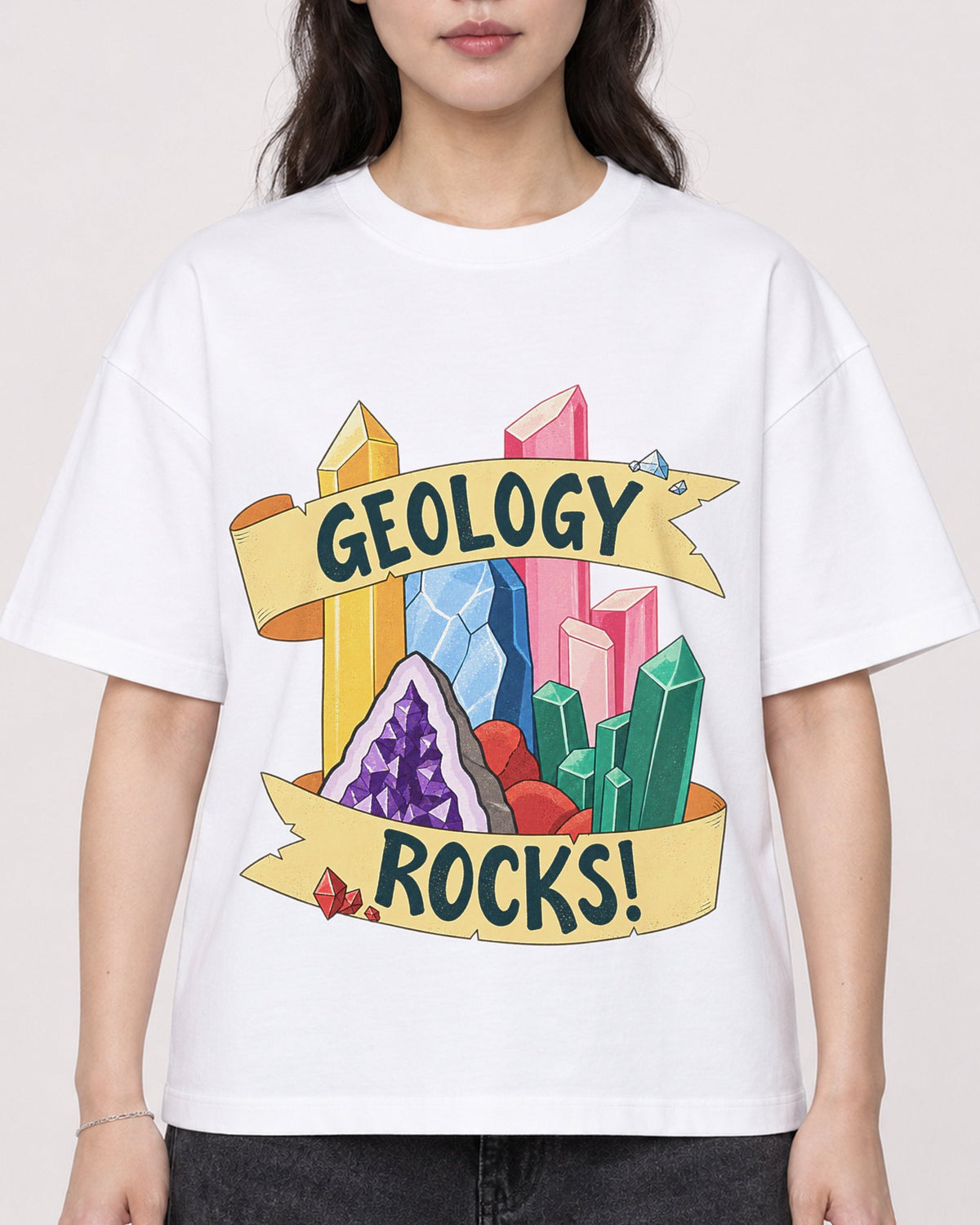 Mockup Boxy Heavyweight Tee White female close-up 03