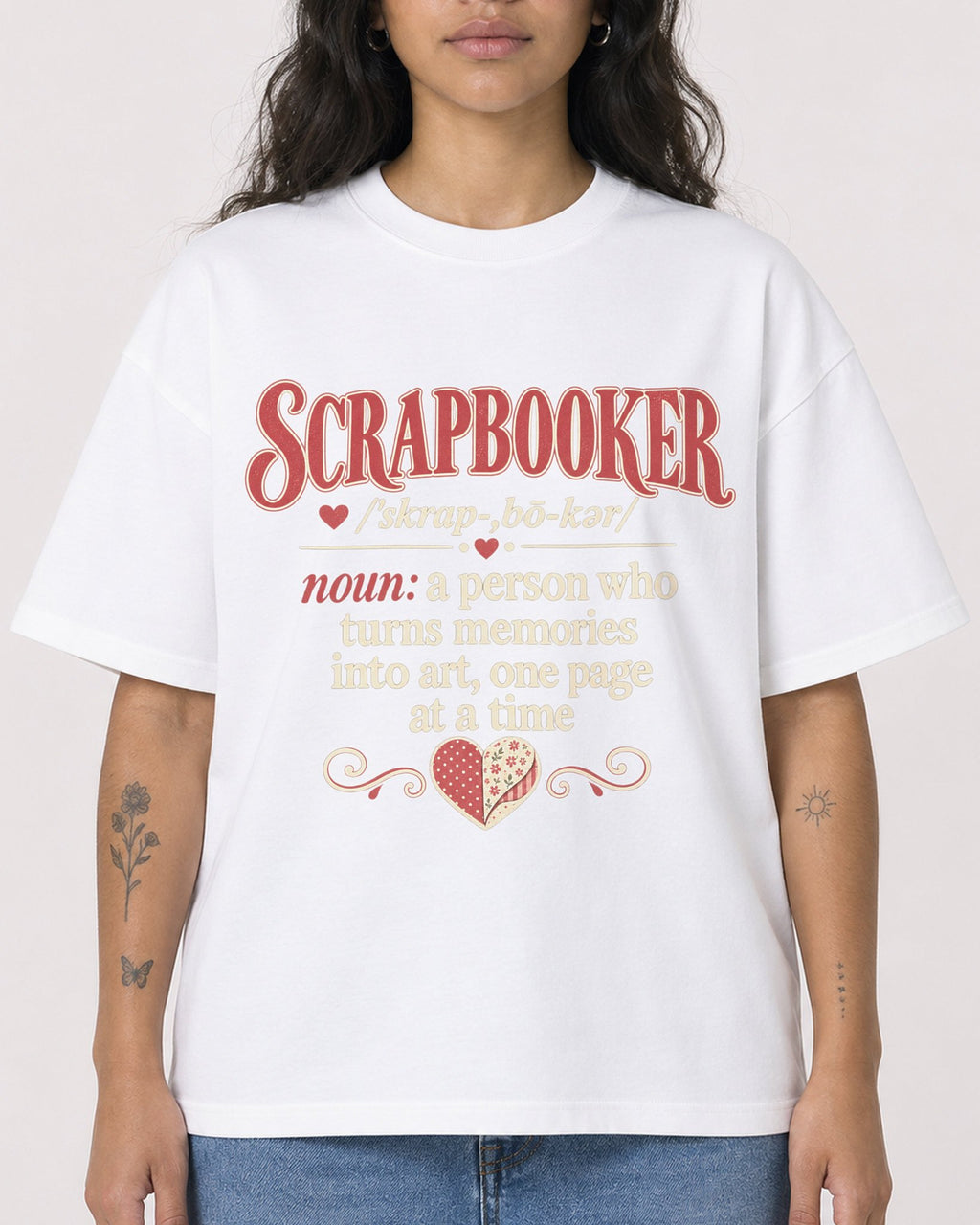 Mockup Boxy Heavyweight Tee White female close-up 30