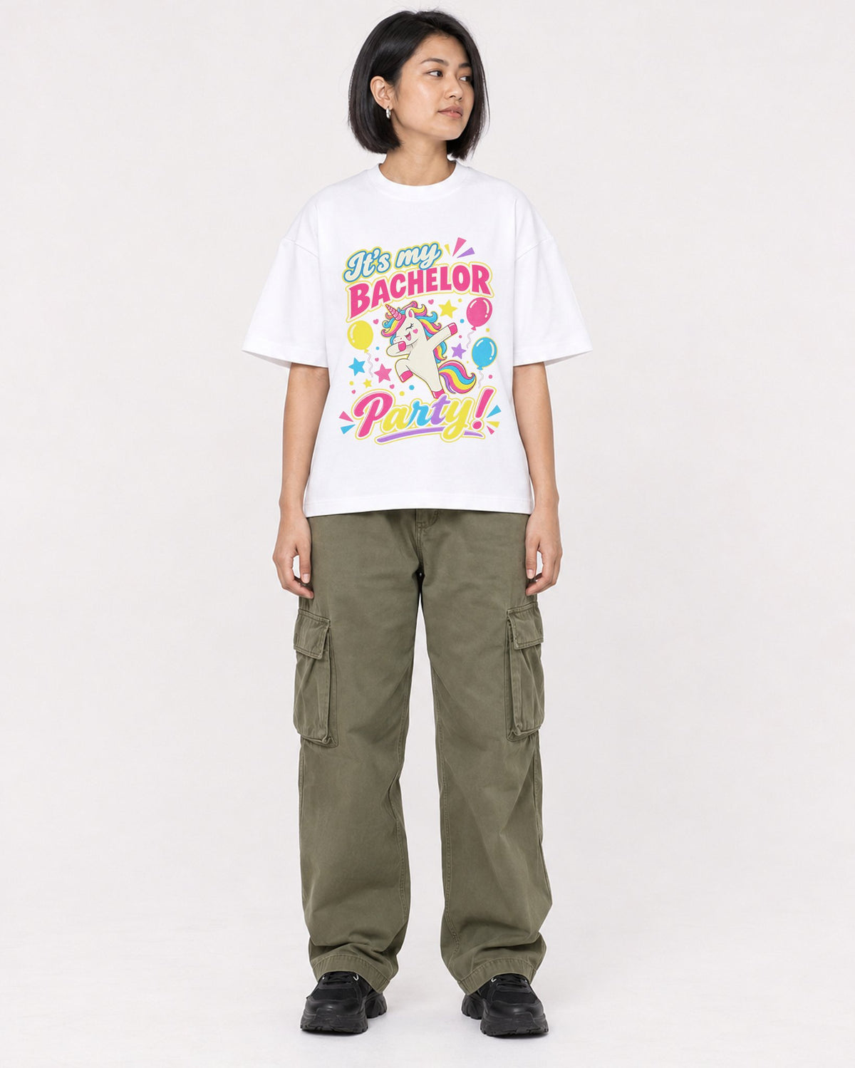 Mockup Boxy Heavyweight Tee White female full-body 32