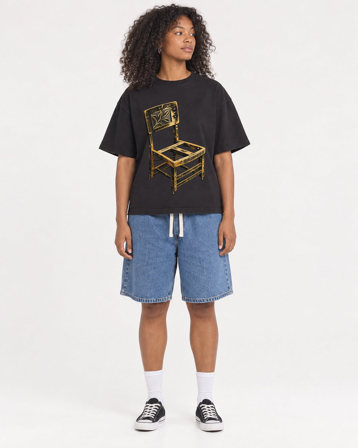 Mockup Boxy Heavyweight Tee Black female full-body 05