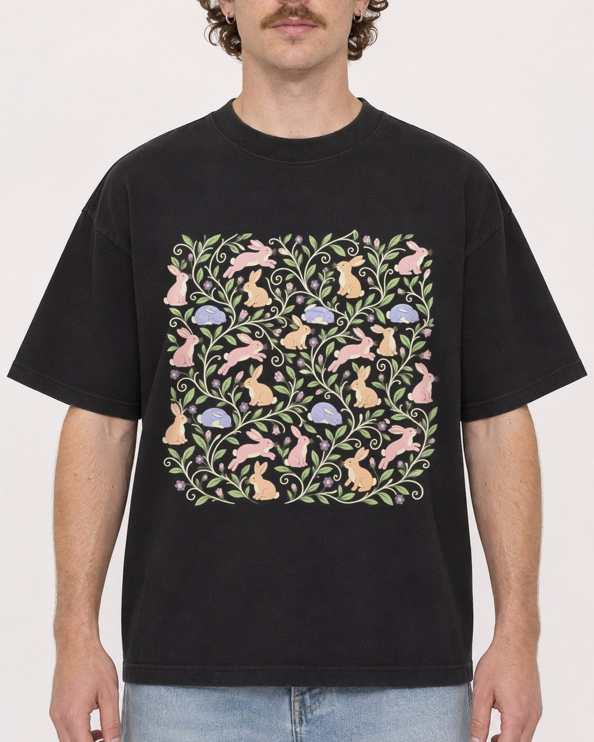Mockup Boxy Heavyweight Tee Black male close-up 09