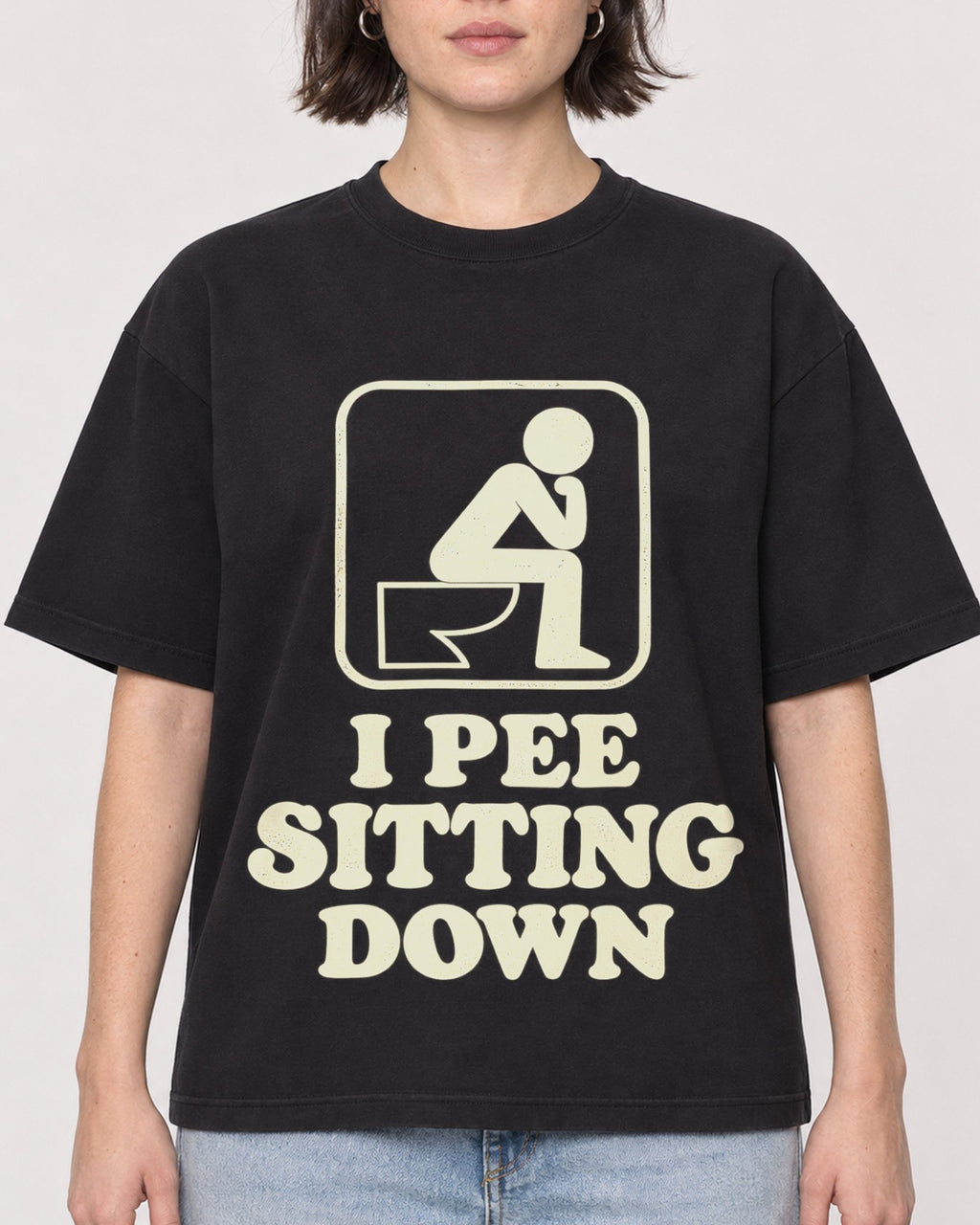 Mockup Boxy Heavyweight Tee Black female close-up 39