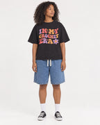 Mockup Boxy Heavyweight Tee Black female full-body 05