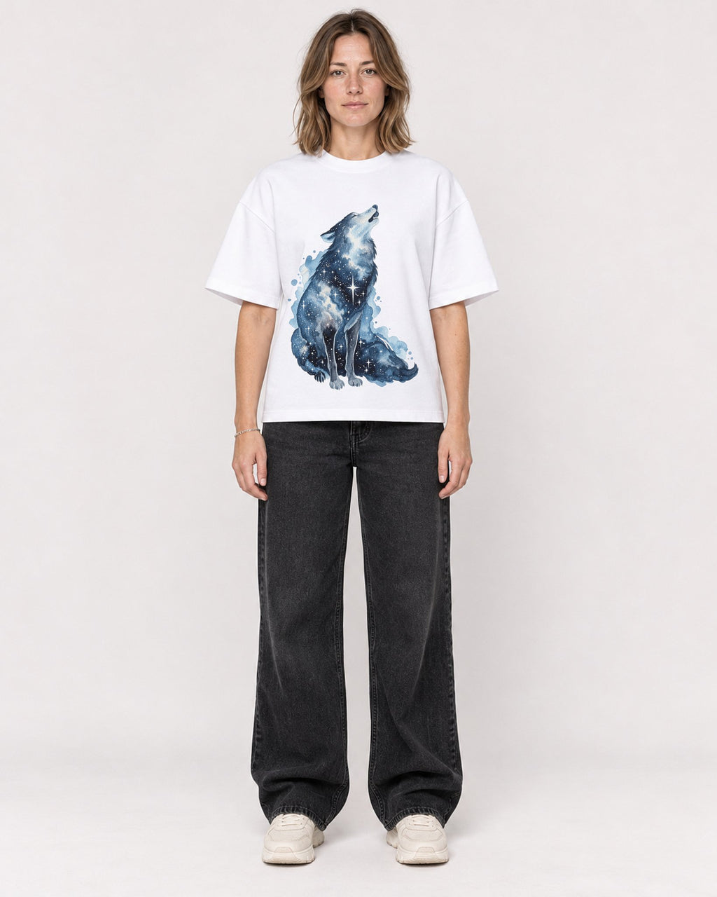 Mockup Boxy Heavyweight Tee White female full-body 38