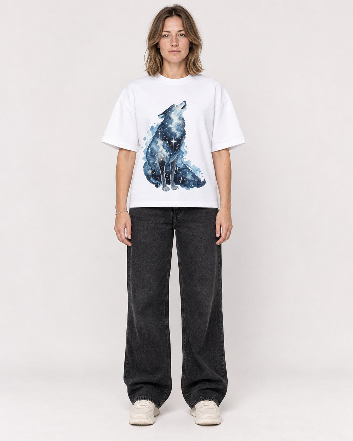 Mockup Boxy Heavyweight Tee White female full-body 38