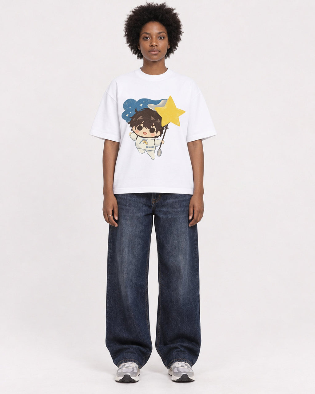 Mockup Boxy Heavyweight Tee White female full-body 14