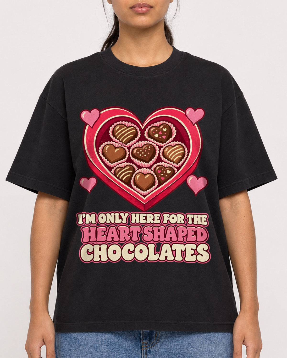 Mockup Boxy Heavyweight Tee Black female close-up 16