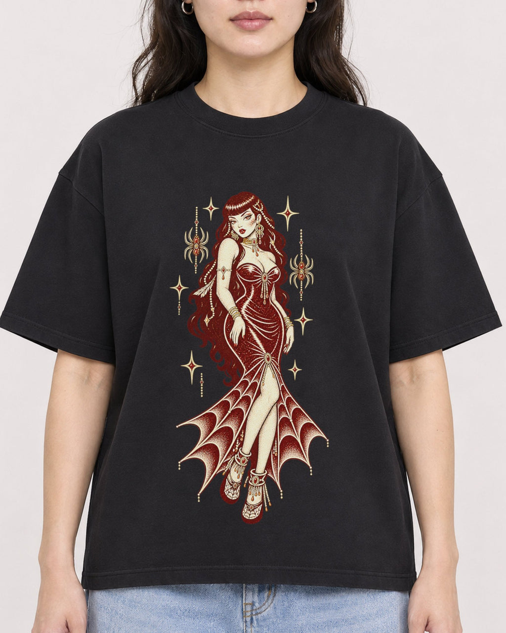 Mockup Boxy Heavyweight Tee Black female close-up 03