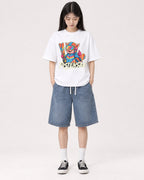 Mockup Boxy Heavyweight Tee White female full-body 01