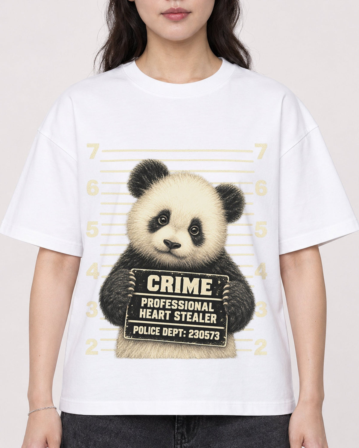 Mockup Boxy Heavyweight Tee White female close-up 03
