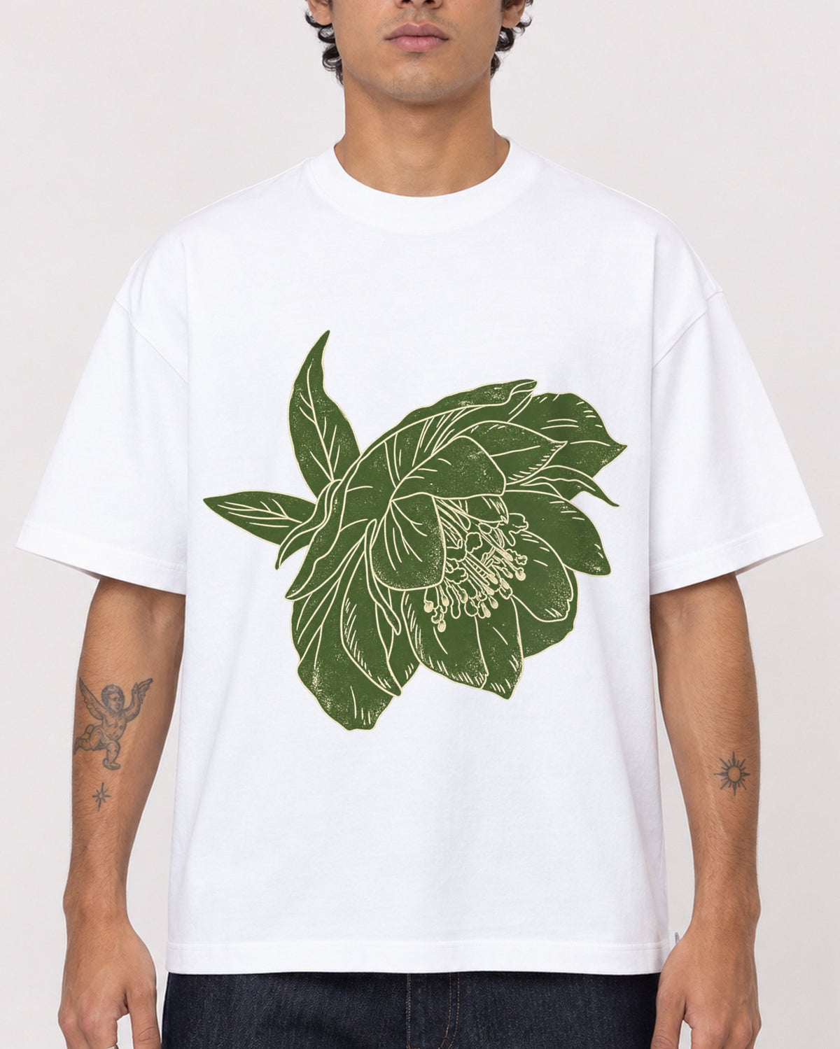 Mockup Boxy Heavyweight Tee White male close-up 06