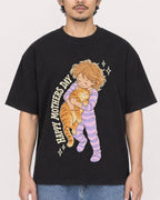 Mockup Boxy Heavyweight Tee Black male close-up 02