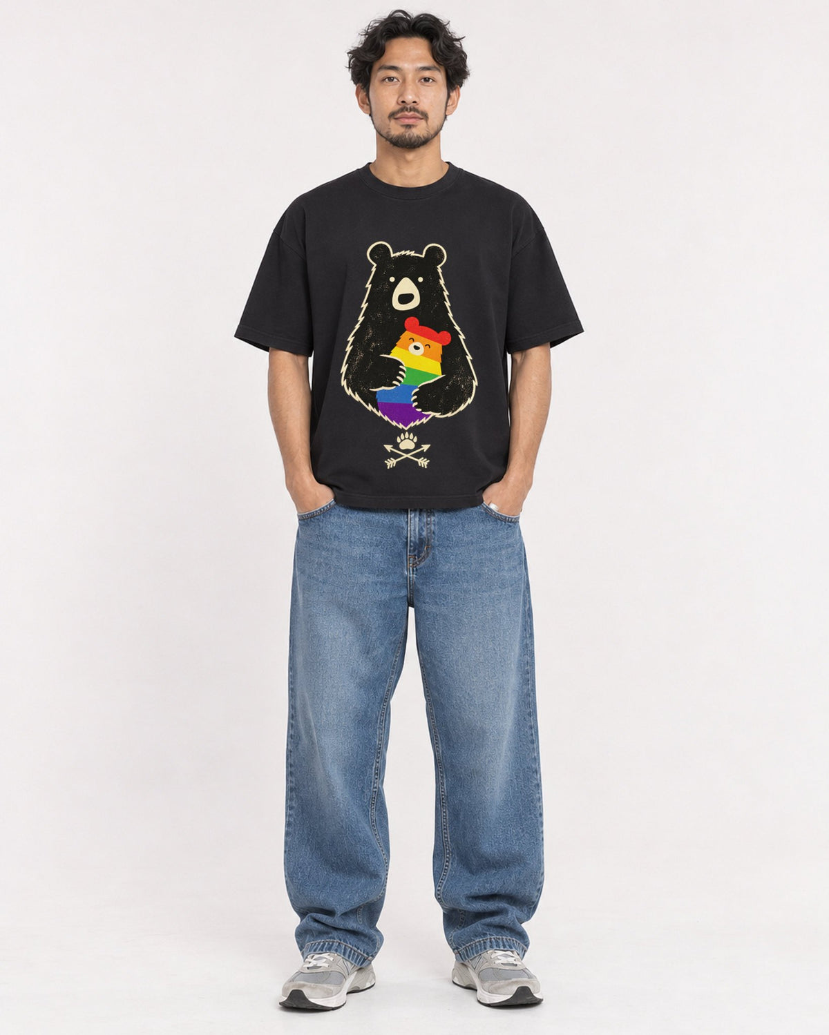 Mockup Boxy Heavyweight Tee Black male full-body 02