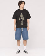 Mockup Boxy Heavyweight Tee Black male full-body 03