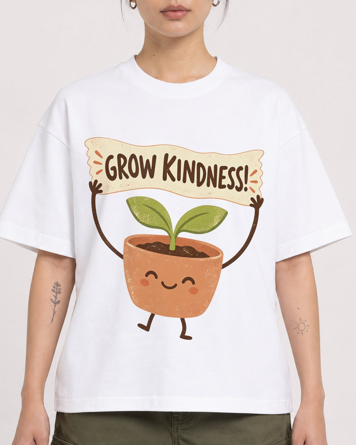 Mockup Boxy Heavyweight Tee White female close-up 12