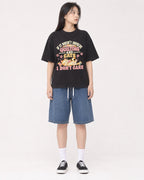 Mockup Boxy Heavyweight Tee Black female full-body 01