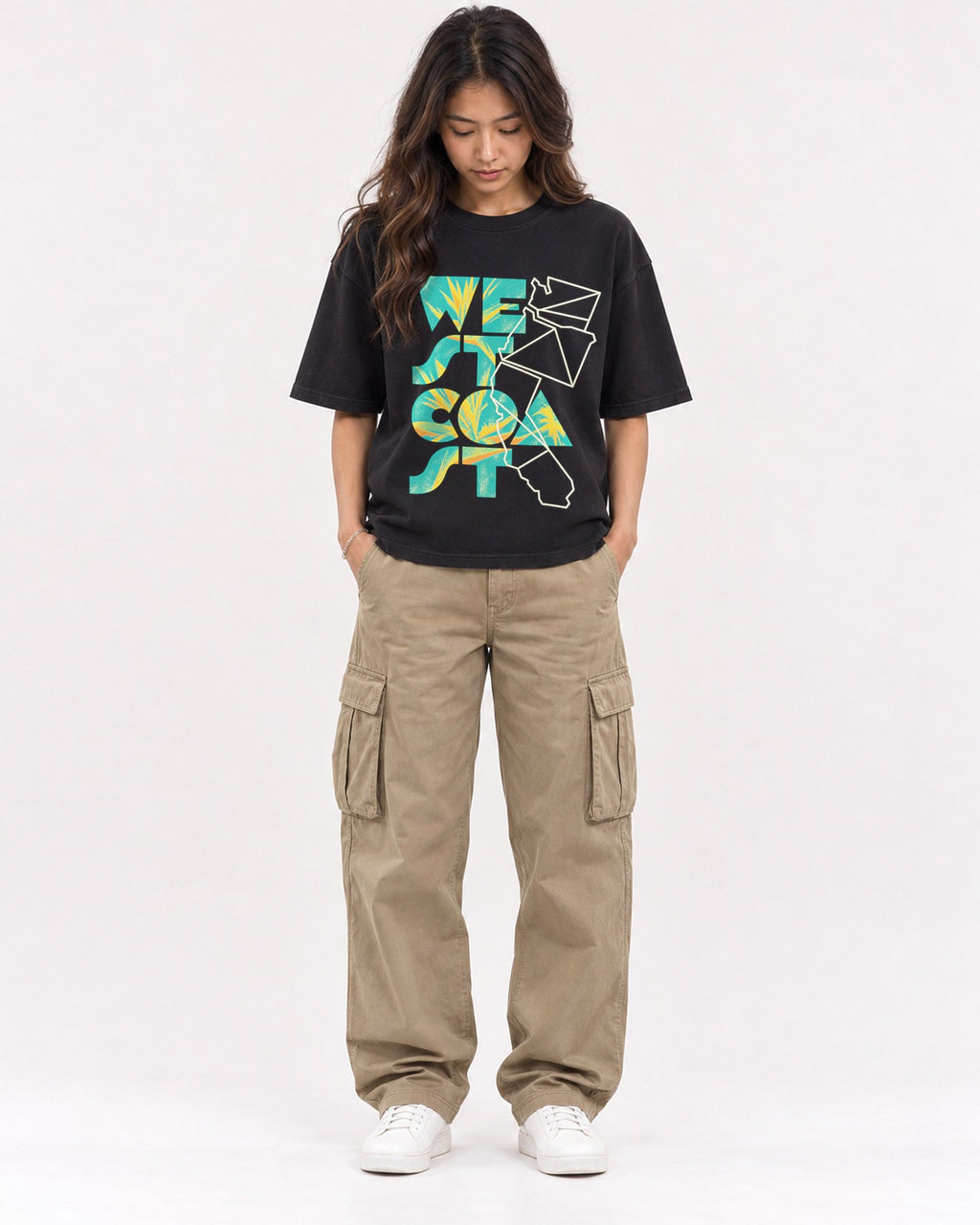 Mockup Boxy Heavyweight Tee Black female full-body 02