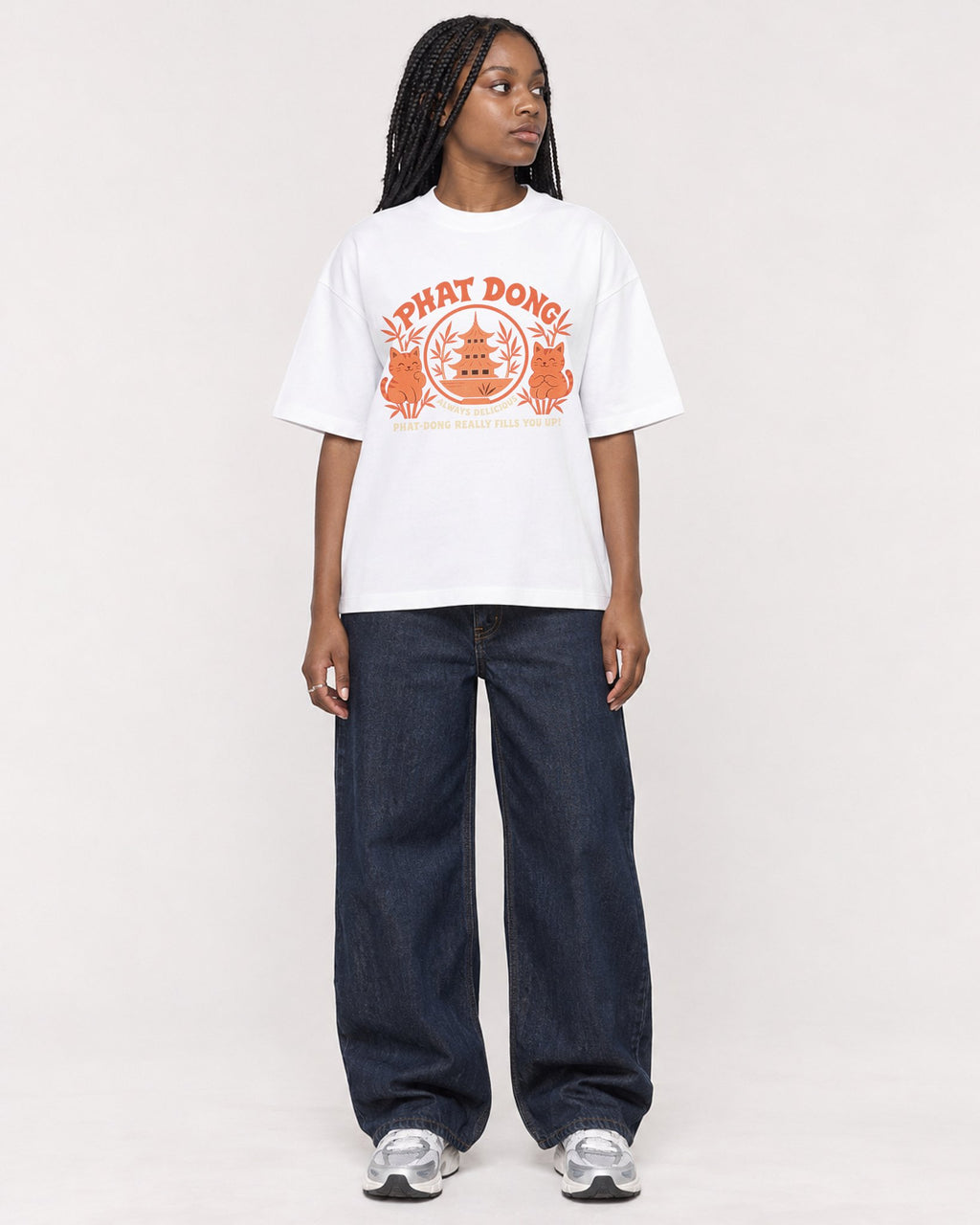 Mockup Boxy Heavyweight Tee White female full-body 04