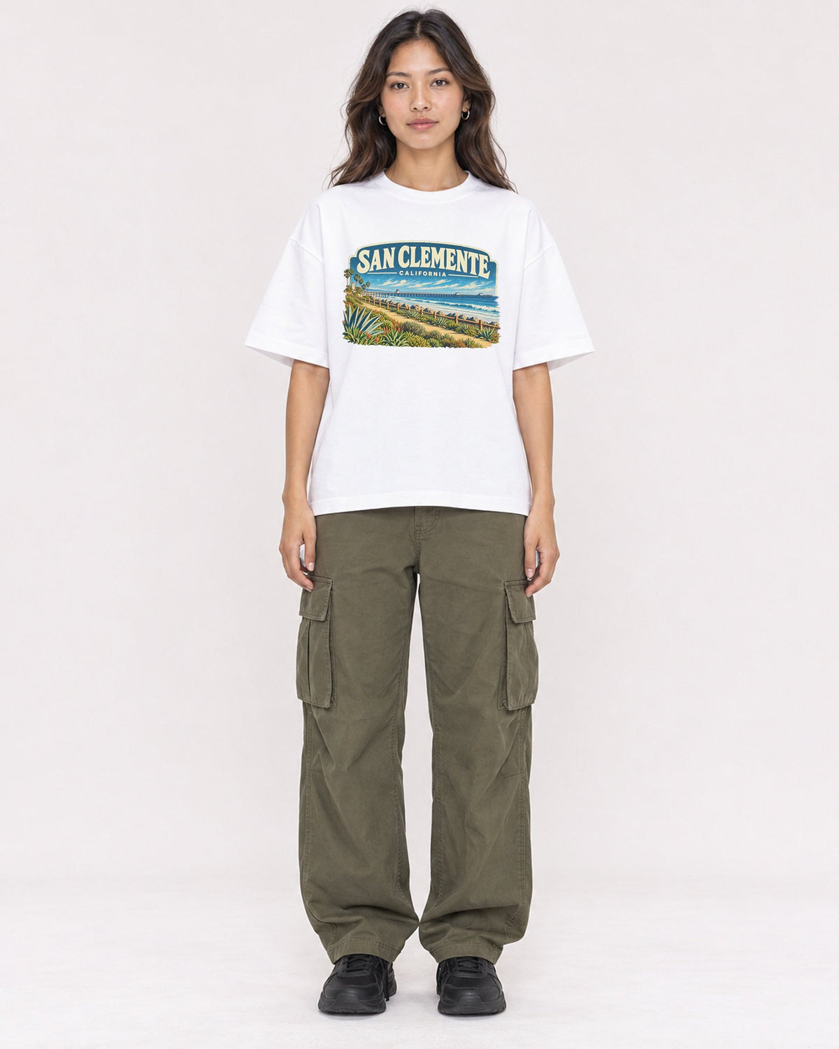 Mockup Boxy Heavyweight Tee White female full-body 02