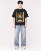 Mockup Boxy Heavyweight Tee Black male full-body 01