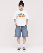 Mockup Boxy Heavyweight Tee White female full-body 41