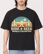 Mockup Boxy Heavyweight Tee Black male close-up 41