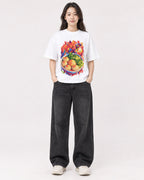 Mockup Boxy Heavyweight Tee White female full-body 03