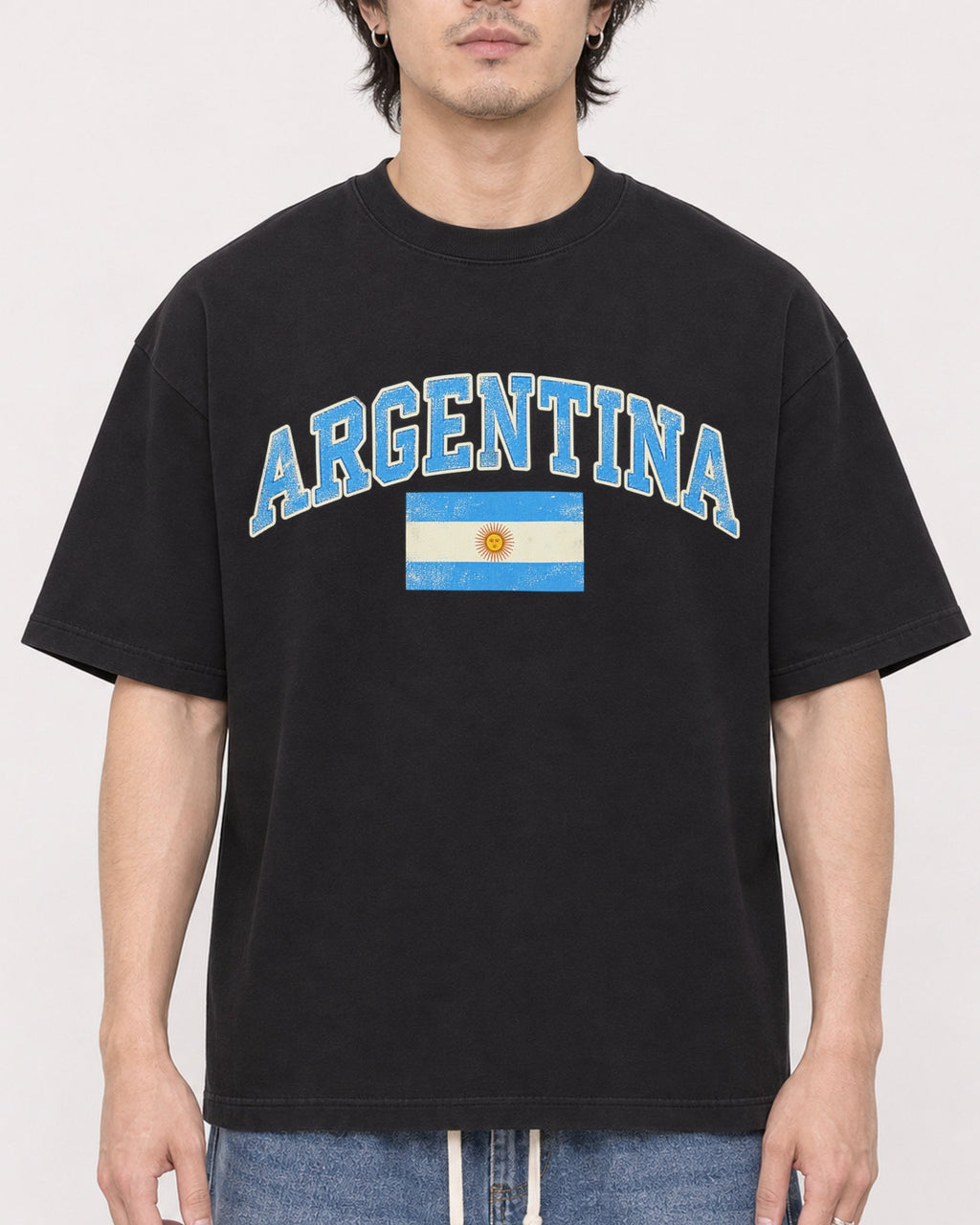 Mockup Boxy Heavyweight Tee Black male close-up 03
