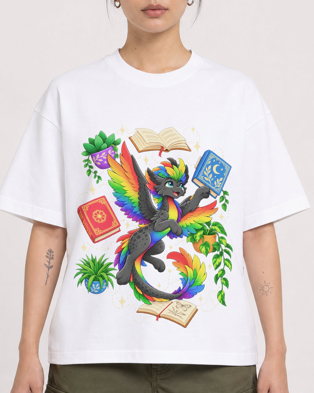 Mockup Boxy Heavyweight Tee White female close-up 12