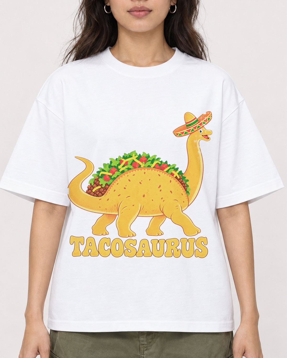 Mockup Boxy Heavyweight Tee White female close-up 02