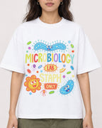 Mockup Boxy Heavyweight Tee White female close-up 02