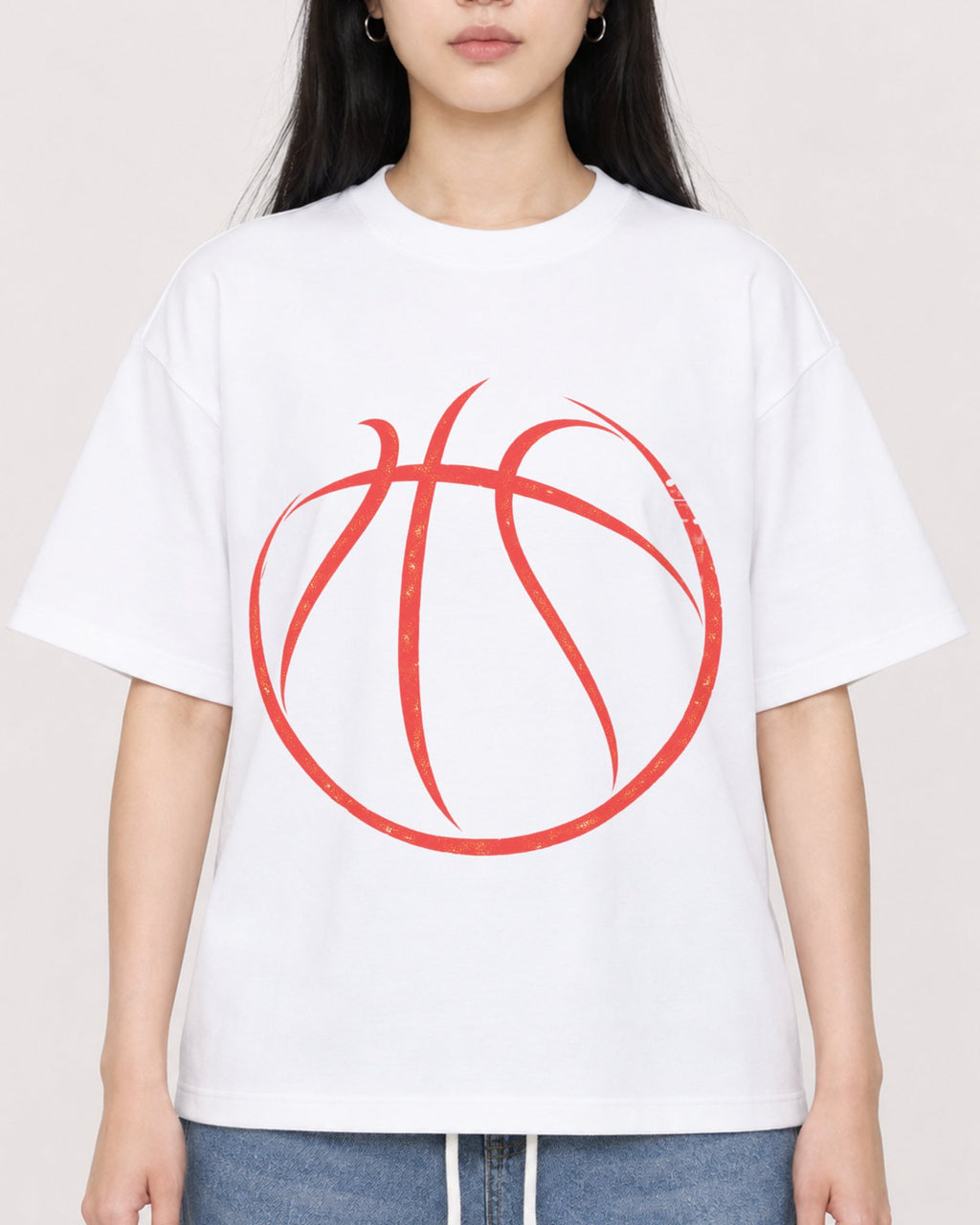 Mockup Boxy Heavyweight Tee White female close-up 01