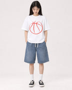 Mockup Boxy Heavyweight Tee White female full-body 01