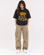 Mockup Boxy Heavyweight Tee Black female full-body 02