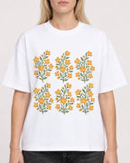 Mockup Boxy Heavyweight Tee White female close-up 08