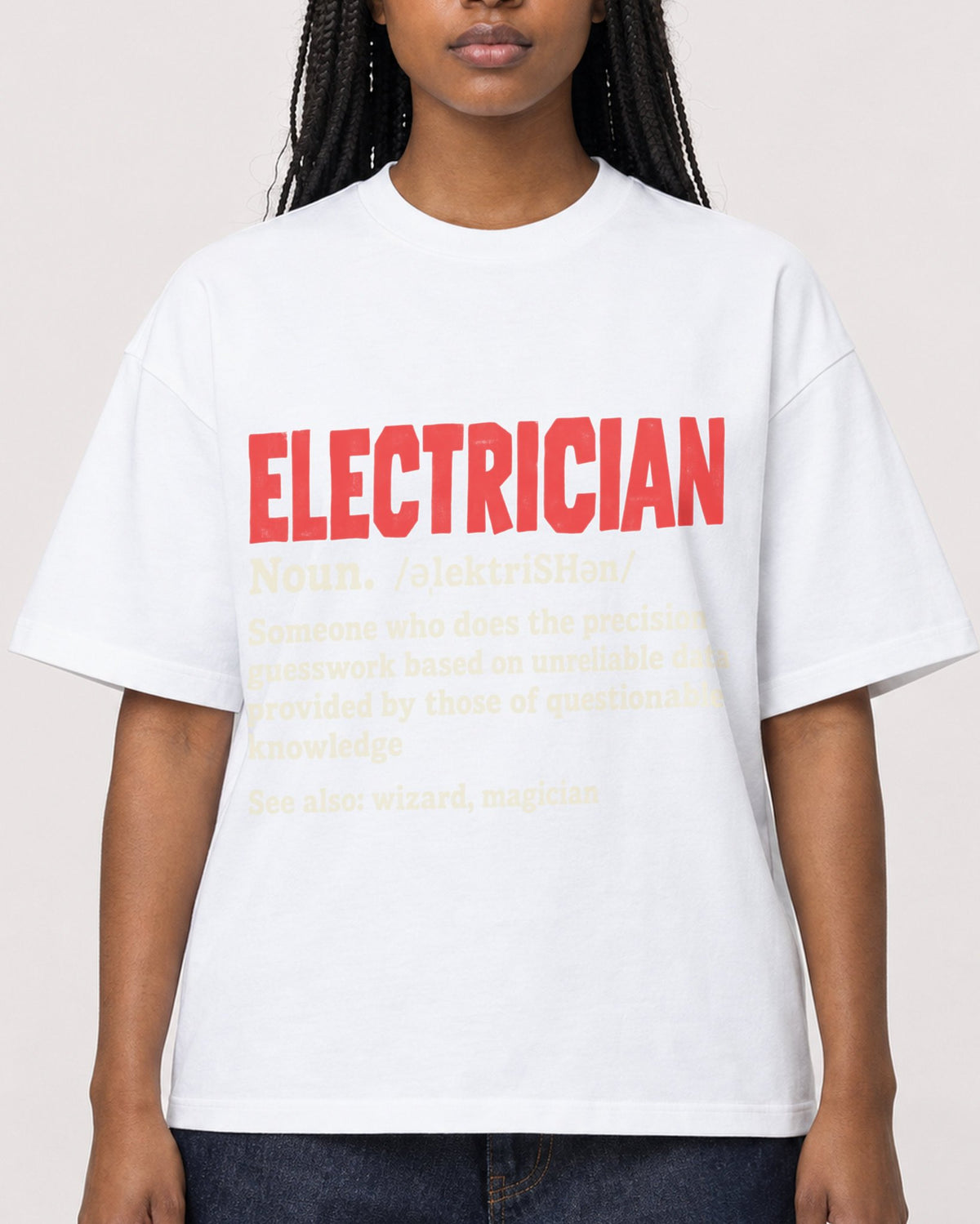 Mockup Boxy Heavyweight Tee White female close-up 04