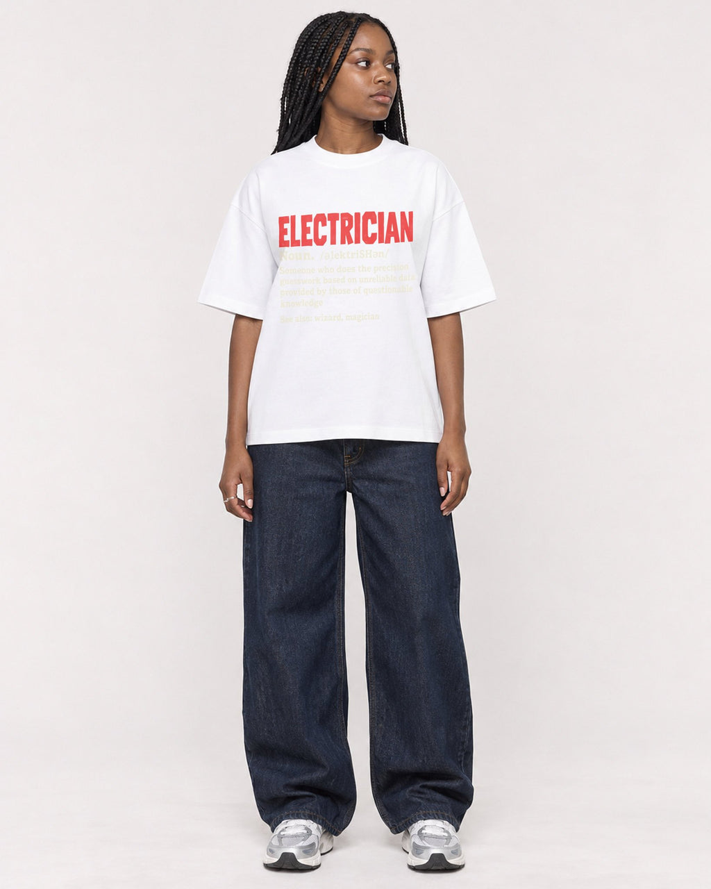 Mockup Boxy Heavyweight Tee White female full-body 04