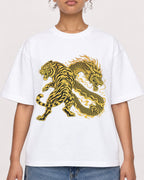Mockup Boxy Heavyweight Tee White female close-up 20