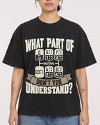 Mockup Boxy Heavyweight Tee Black female close-up 12