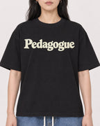Mockup Boxy Heavyweight Tee Black female close-up 13