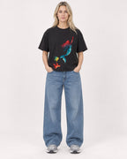 Mockup Boxy Heavyweight Tee Black female full-body 08