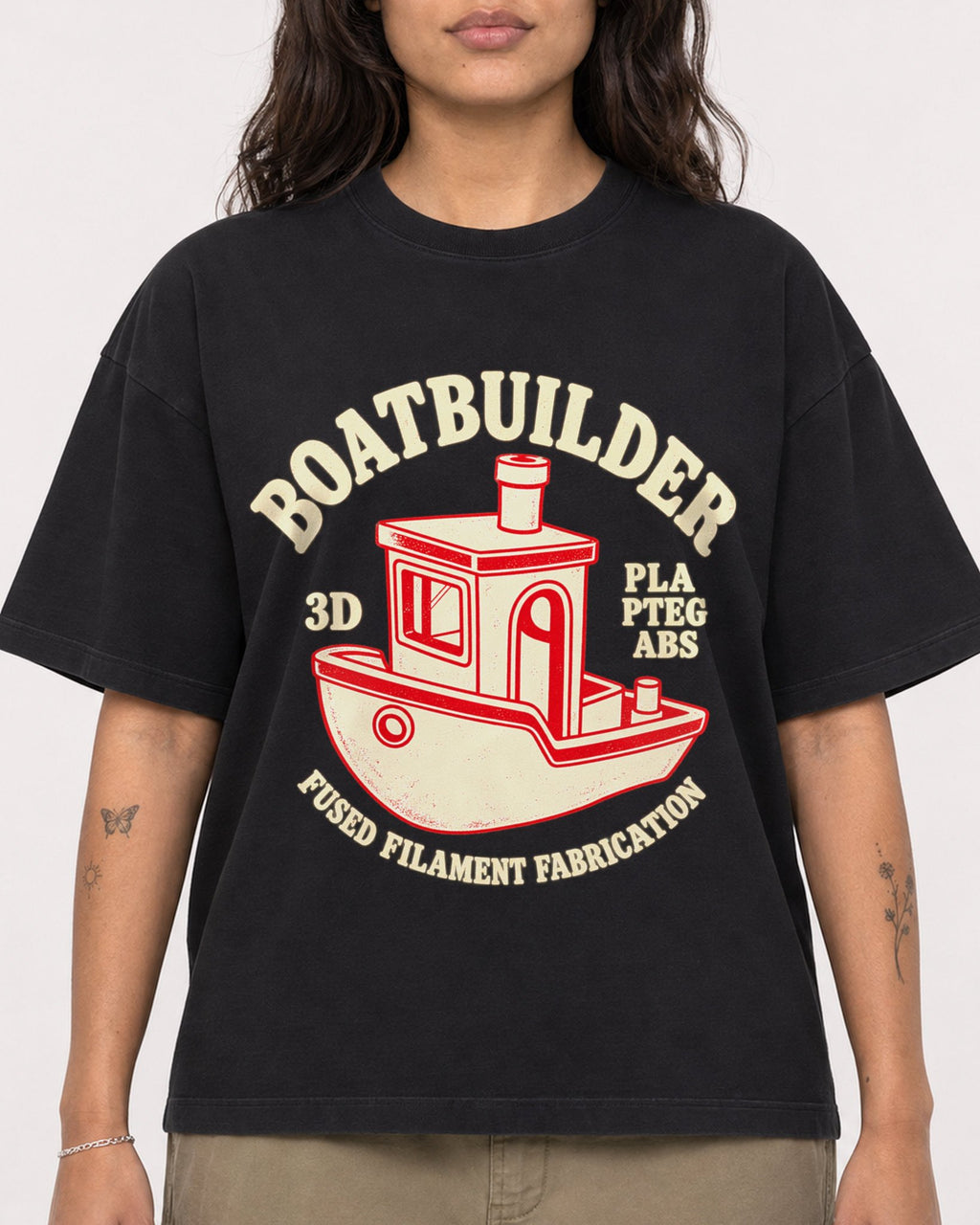 Mockup Boxy Heavyweight Tee Black female close-up 06