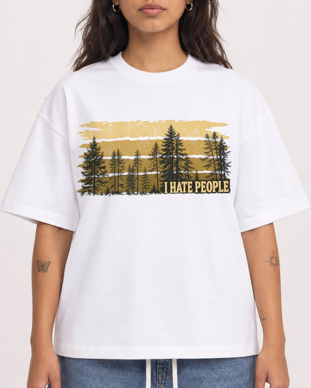 Mockup Boxy Heavyweight Tee White female close-up 06