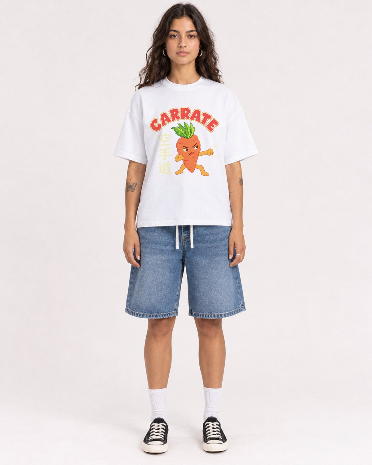 Mockup Boxy Heavyweight Tee White female full-body 06